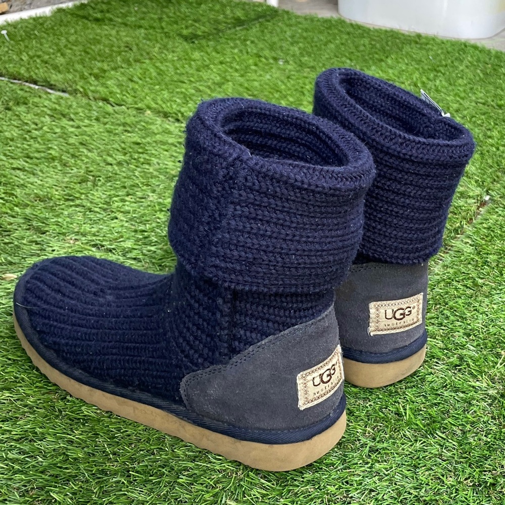 Ugg boots sweater